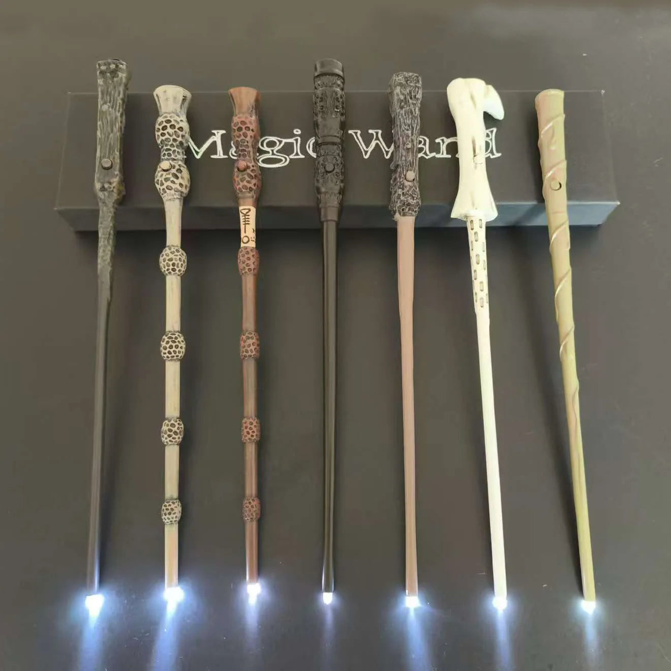 Harry Potter glowing wand Hermione Dumbledore glowing wand LED light battery glowing COS Halloween